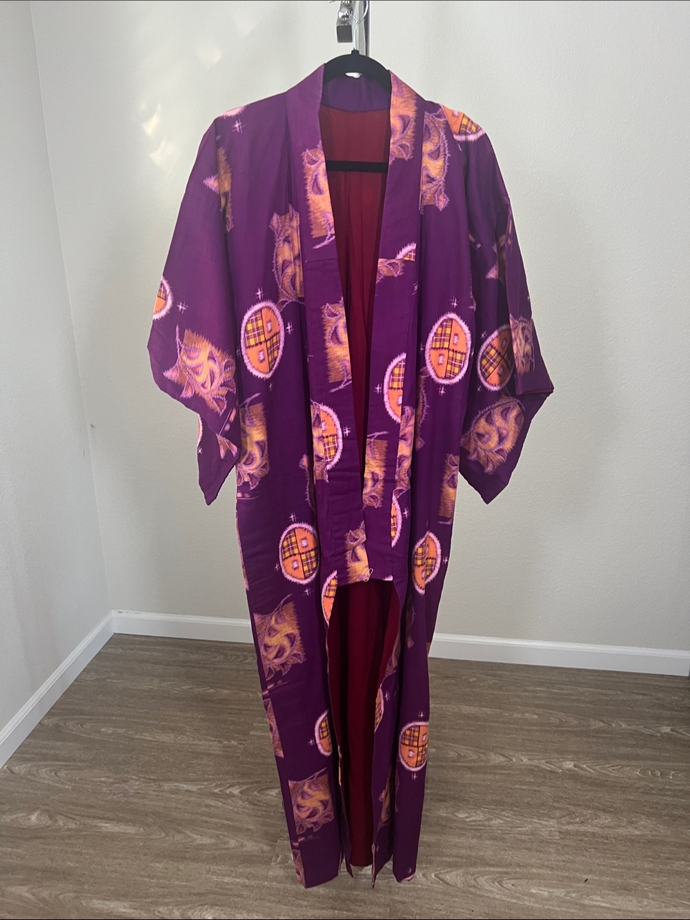 Vintage Handmade Japanese Kimono Robe 70’s purple orange design